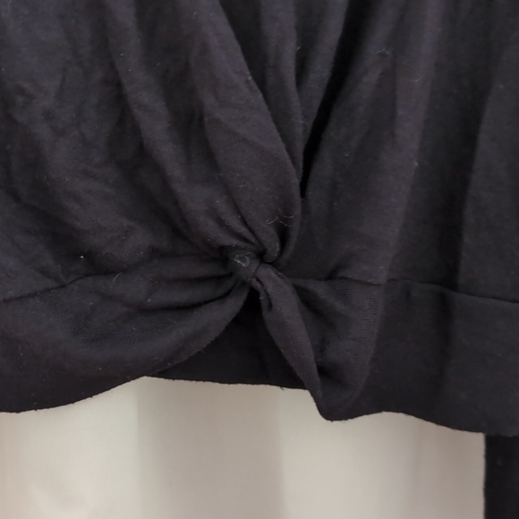 Top - Picture 2 of 3